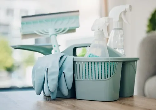 What a Five-Star Airbnb Turnover Looks Like From the Cleaner's Side